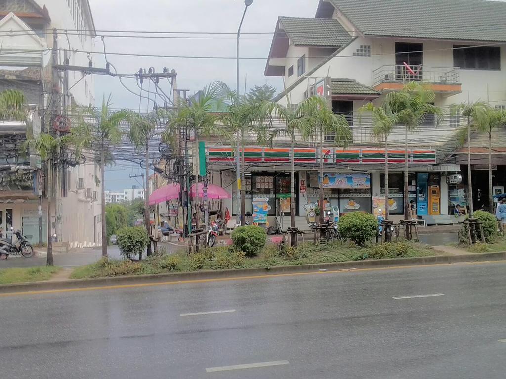 The Bed Hotel Pattaya Extérieur photo
